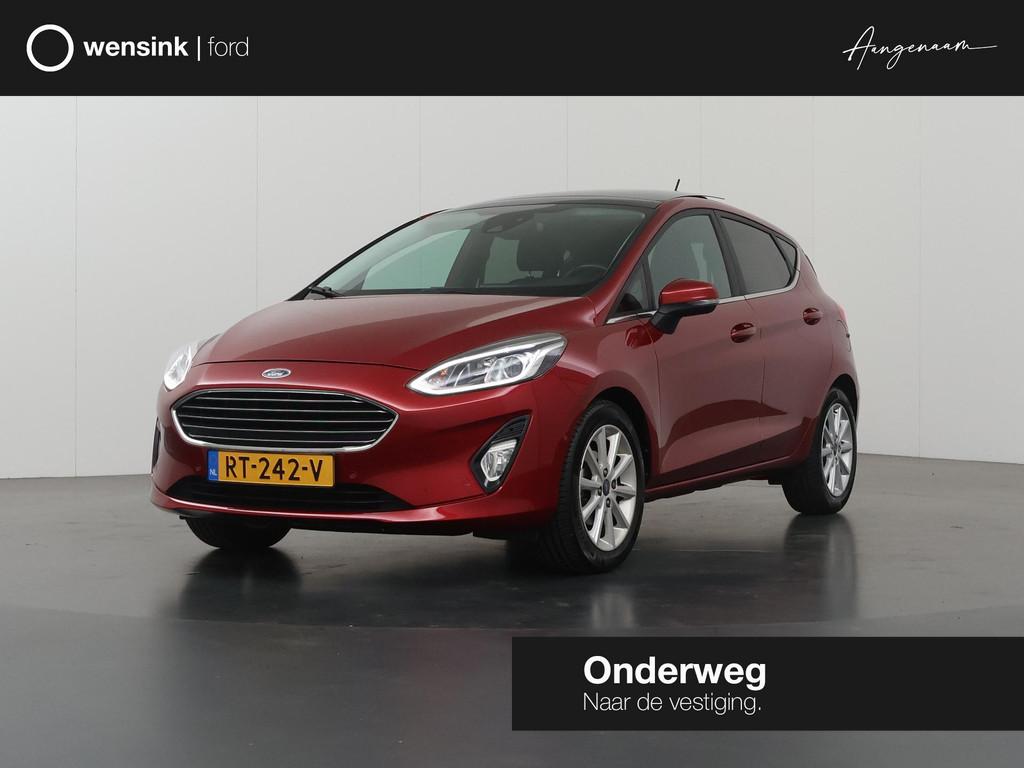Ford Fiesta 1.0 EcoBoost Titanium | Panoramadak | Parkeercam, Voorwielaandrijving, Origineel Nederlands, Bedrijf, Handgeschakeld