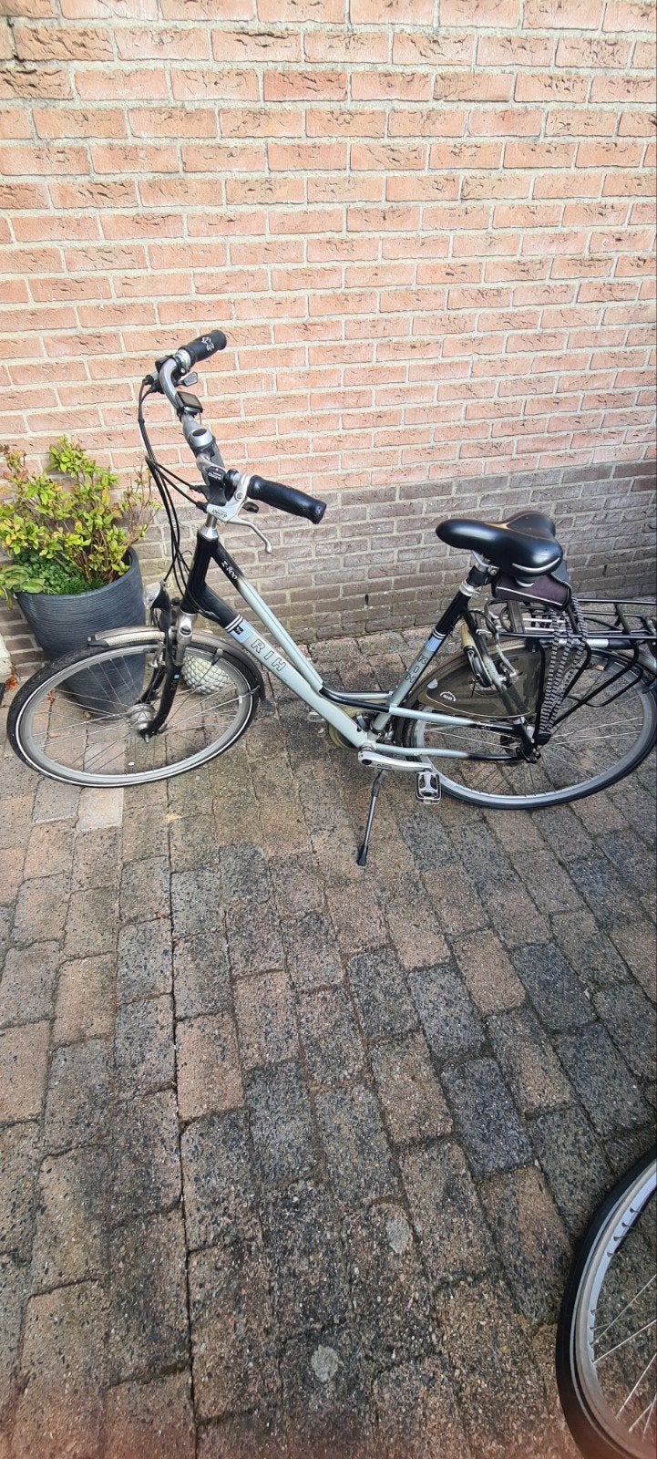 RIH z800, Fietsen en Brommers, Versnellingen, 56 cm of meer, Zo goed als nieuw, Ophalen