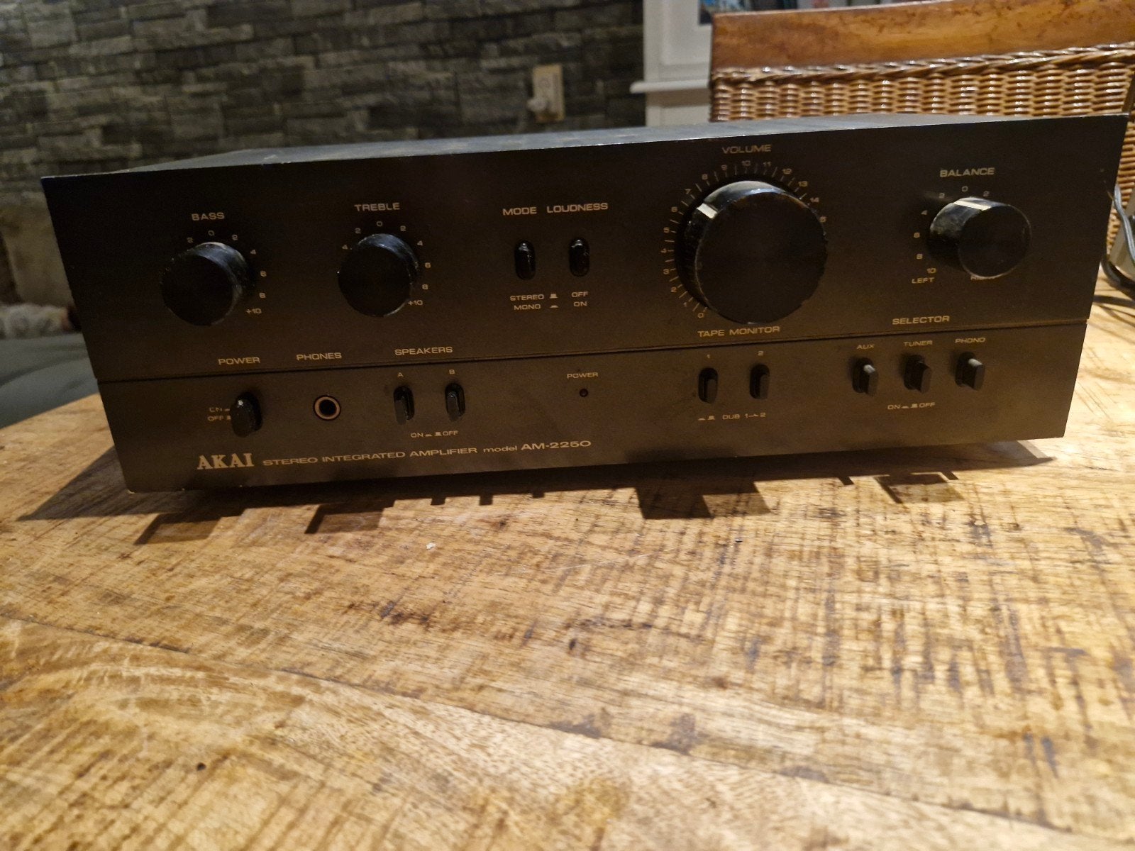 AKAI AM-2250 Stereo Geïntegreerde Versterker, Audio, Tv en Foto, Overige merken, Gebruikt, Ophalen of Verzenden, 60 tot 120 watt