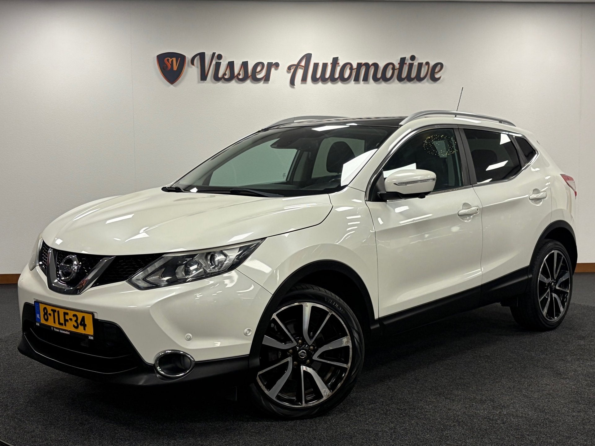 Nissan Qashqai 1.2 Tekna*360-Camera*Stoelverwarming*Pano*NAP, Auto's, Voorwielaandrijving, Euro 5, Gebruikt, Automatische klimaatregeling