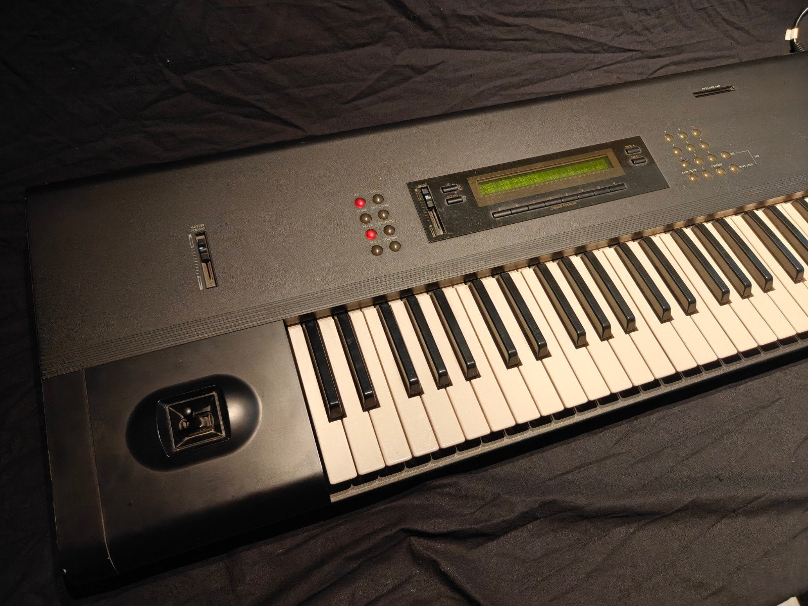 Korg M1 synthesizer, Muziek en Instrumenten, Ophalen, Korg, Aanslaggevoelig, 61 toetsen