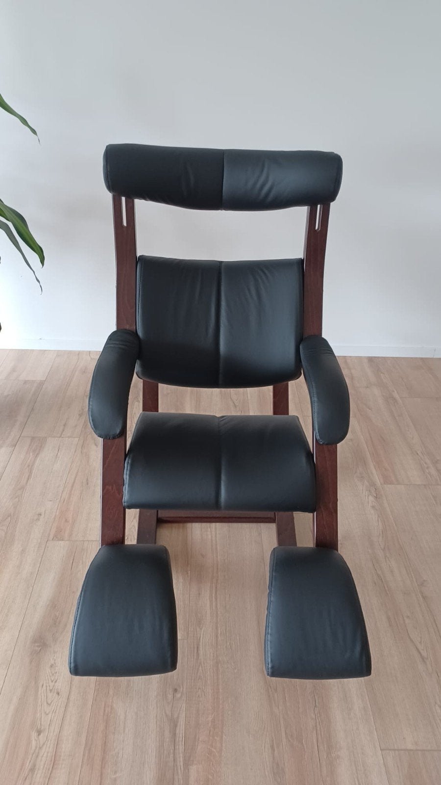 Varier Gravity Balans Relaxstoel Zwart Leer Peter Opsvik, Ophalen of Verzenden, Zo goed als nieuw, Modern, Scandinavisch, Ergonomisch
