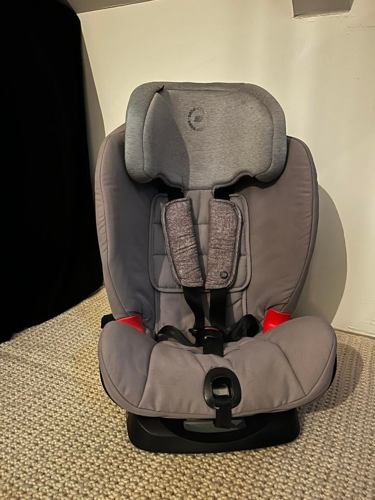 Bebe Confort (Maxi Cosi) Titan autostoel, Kinderen en Baby's, Autostoeltjes, Autogordel of Isofix, Gebruikt, 15 t/m 36 kg, Verstelbare rugleuning