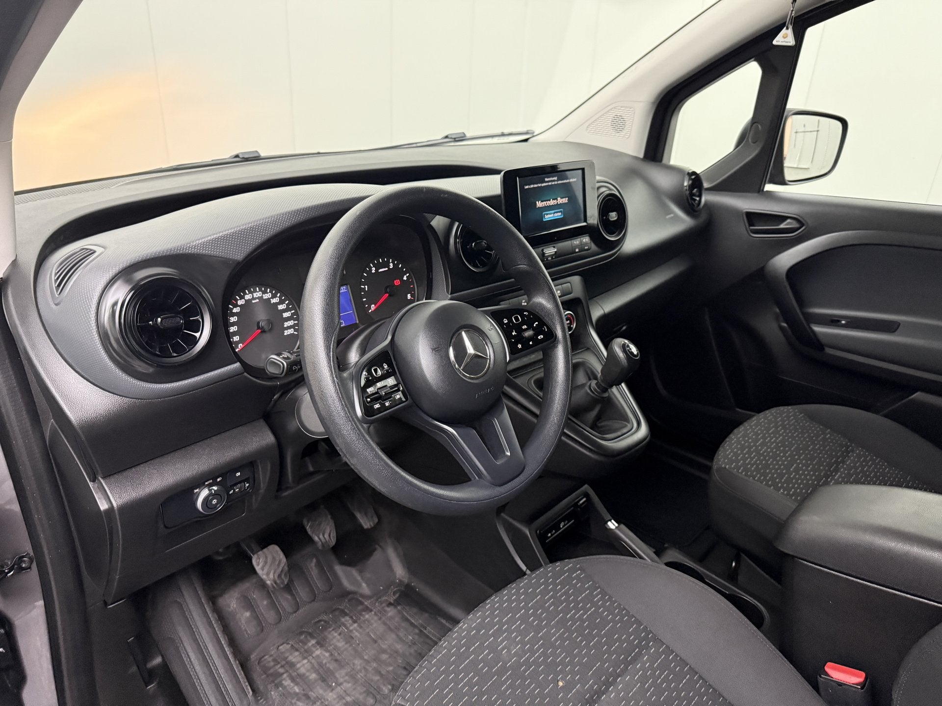 Mercedes-Benz Citan 112 CDI Business Pro | Multimedia | Came, Voorwielaandrijving, Gebruikt, Euro 6, 4 cilinders