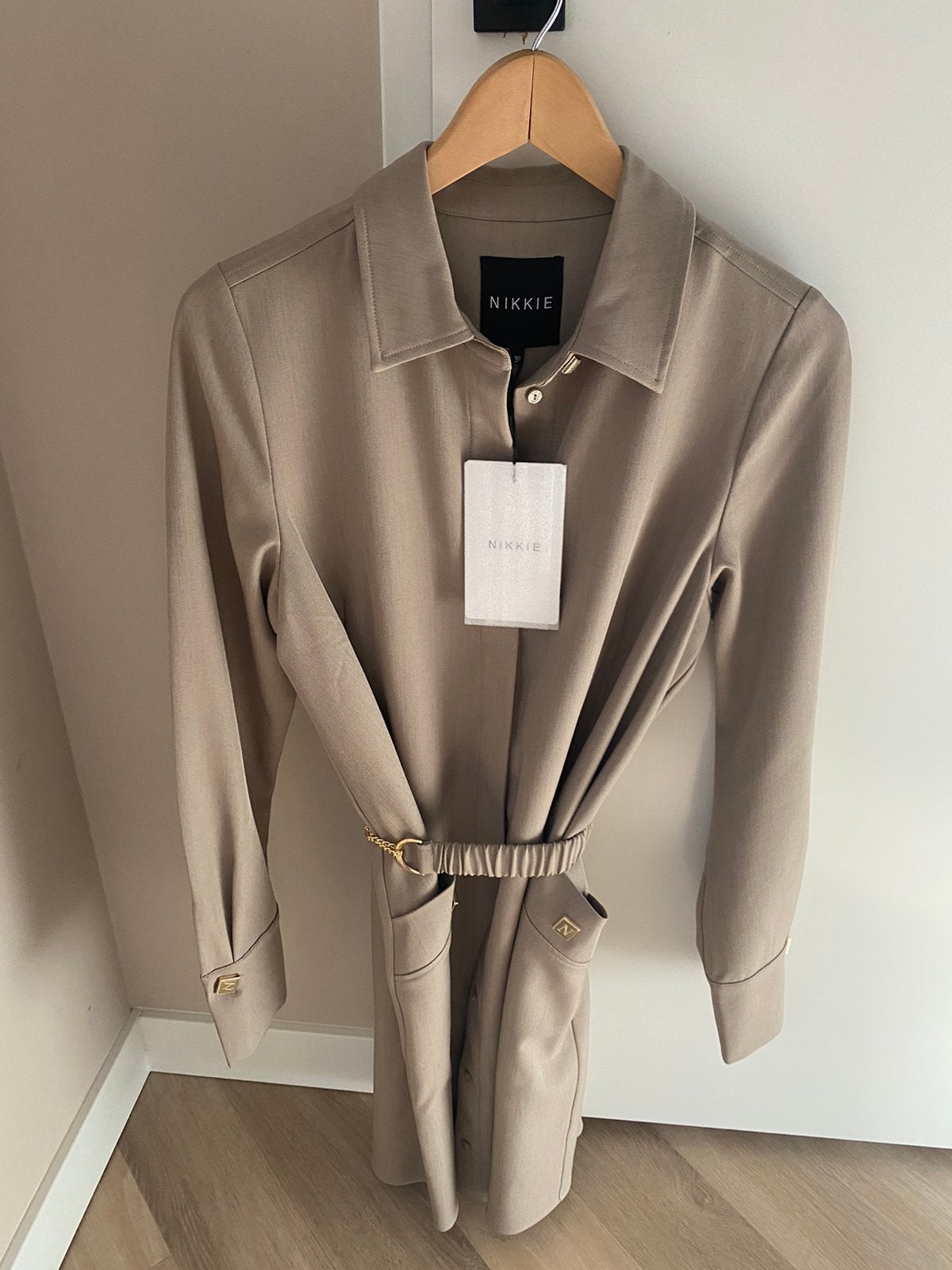 Nikkie jurkje maat 36, Beige, Nieuw, Ophalen of Verzenden, Maat 36 (S)