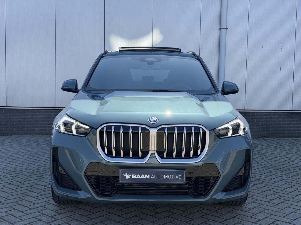 BMW X1 xDrive25e | M-Sport | Panorama | Trekhaak (bj 2025), Gebruikt, 16 kWh, Automatische klimaatregeling, Bedrijf