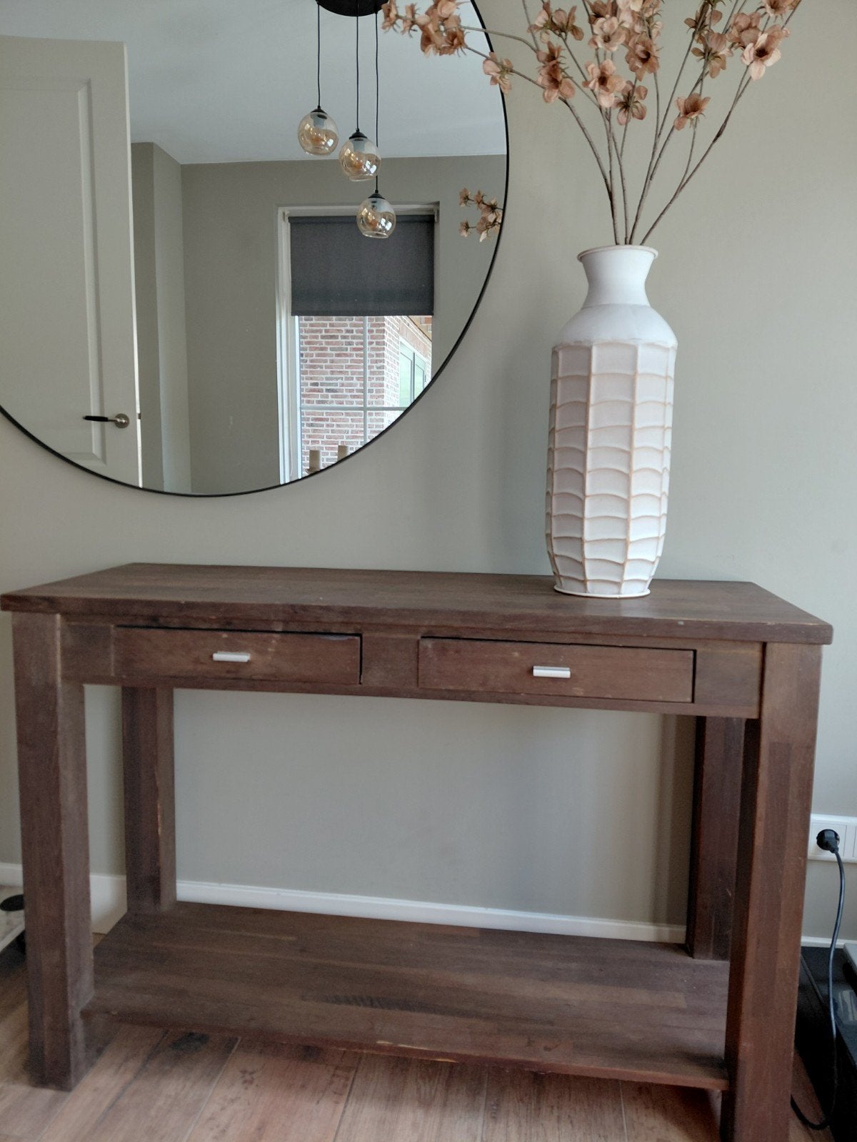 Prachtige sidetable met 2 lades in mooie houtkleur, Huis en Inrichting, Tafels | Sidetables, 100 tot 150 cm, Ophalen of Verzenden
