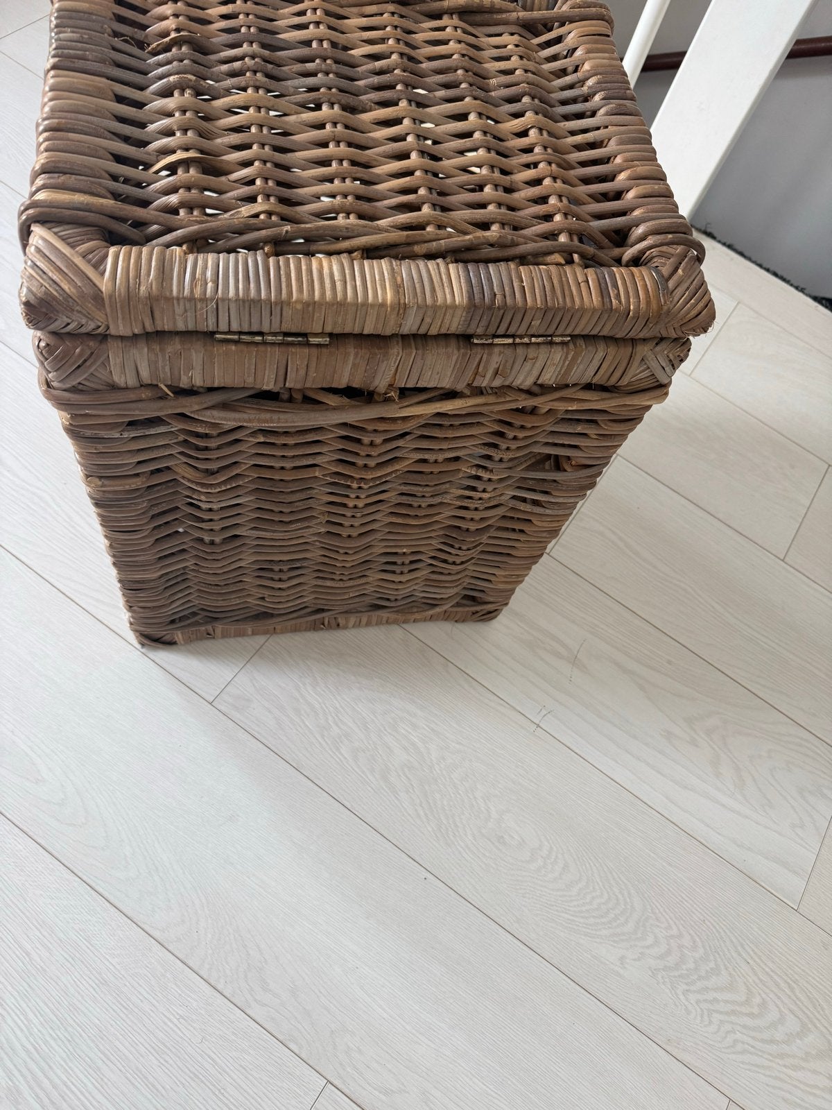 Rotan opbergmand met deksel, Huis en Inrichting, Woonaccessoires | Kisten, Ophalen, Overige materialen, Minder dan 50 cm, Gebruikt
