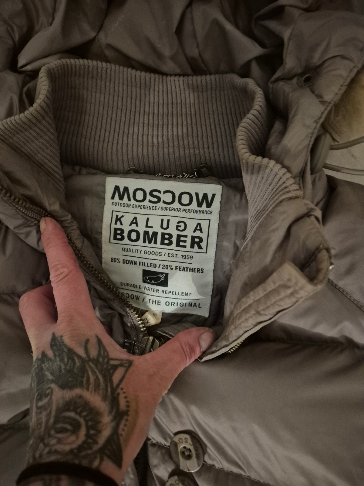 Mosscow Kaluda Bomber Donsjas met Bontkraag, Maat 38/40 (M), Beige, Ophalen of Verzenden, Zo goed als nieuw