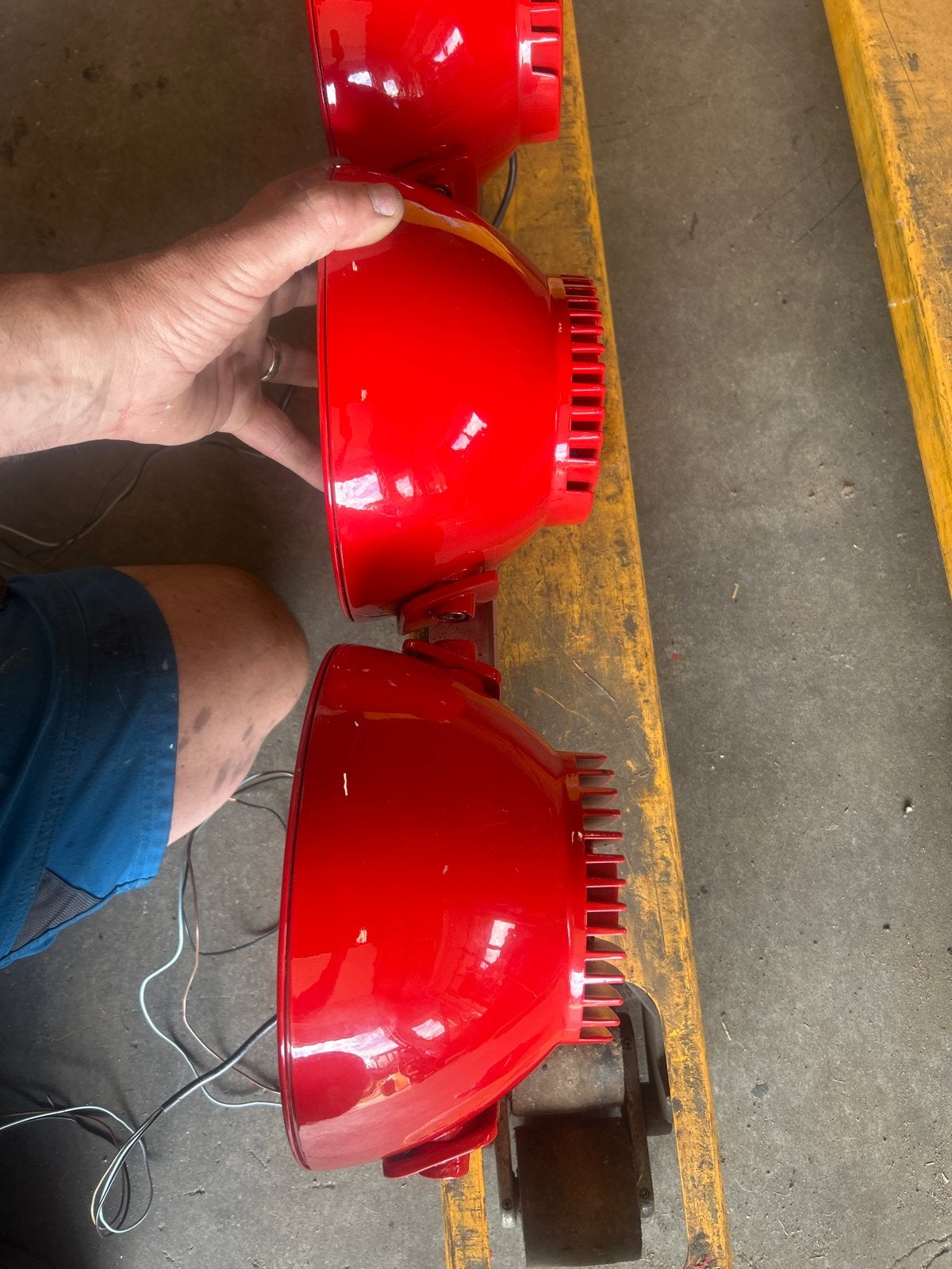 Set van 3 Hella Rallye 3000 verstralers (rood), Auto-onderdelen, Verlichting, Ophalen, Gebruikt, Universele onderdelen