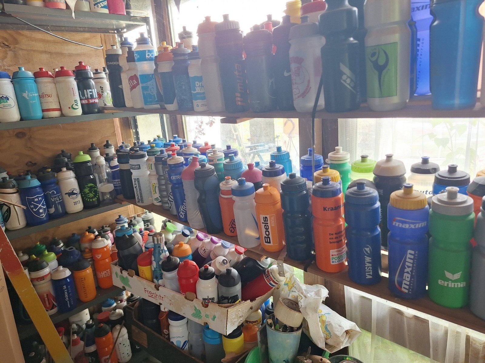 Bidons, Ophalen of Verzenden
