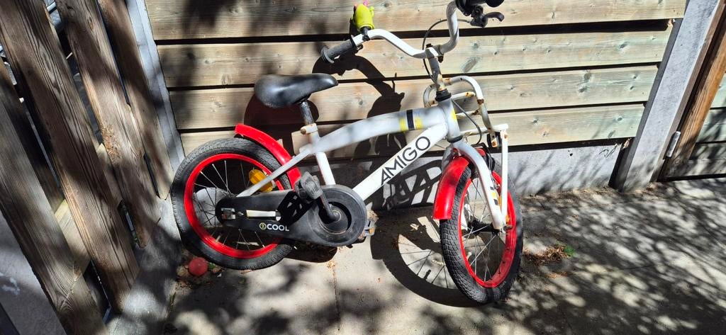 Amigo Kinderfiets - Wit/Rood - Gebruikt, Fietsen en Brommers, Fietsen | Kinderfietsjes, Ophalen, Gebruikt, 16 tot 20 inch, Amigo