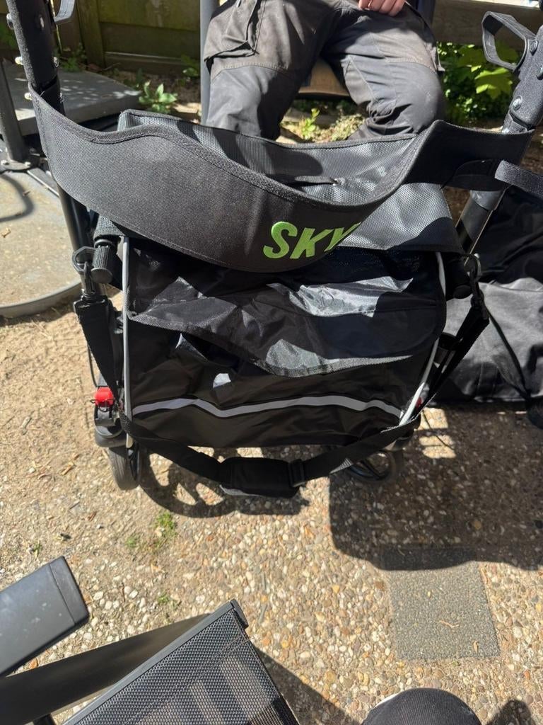 Volledig opvouwbare rollator met tas en transporttas, Ophalen of Verzenden, Opvouwbaar, Zo goed als nieuw
