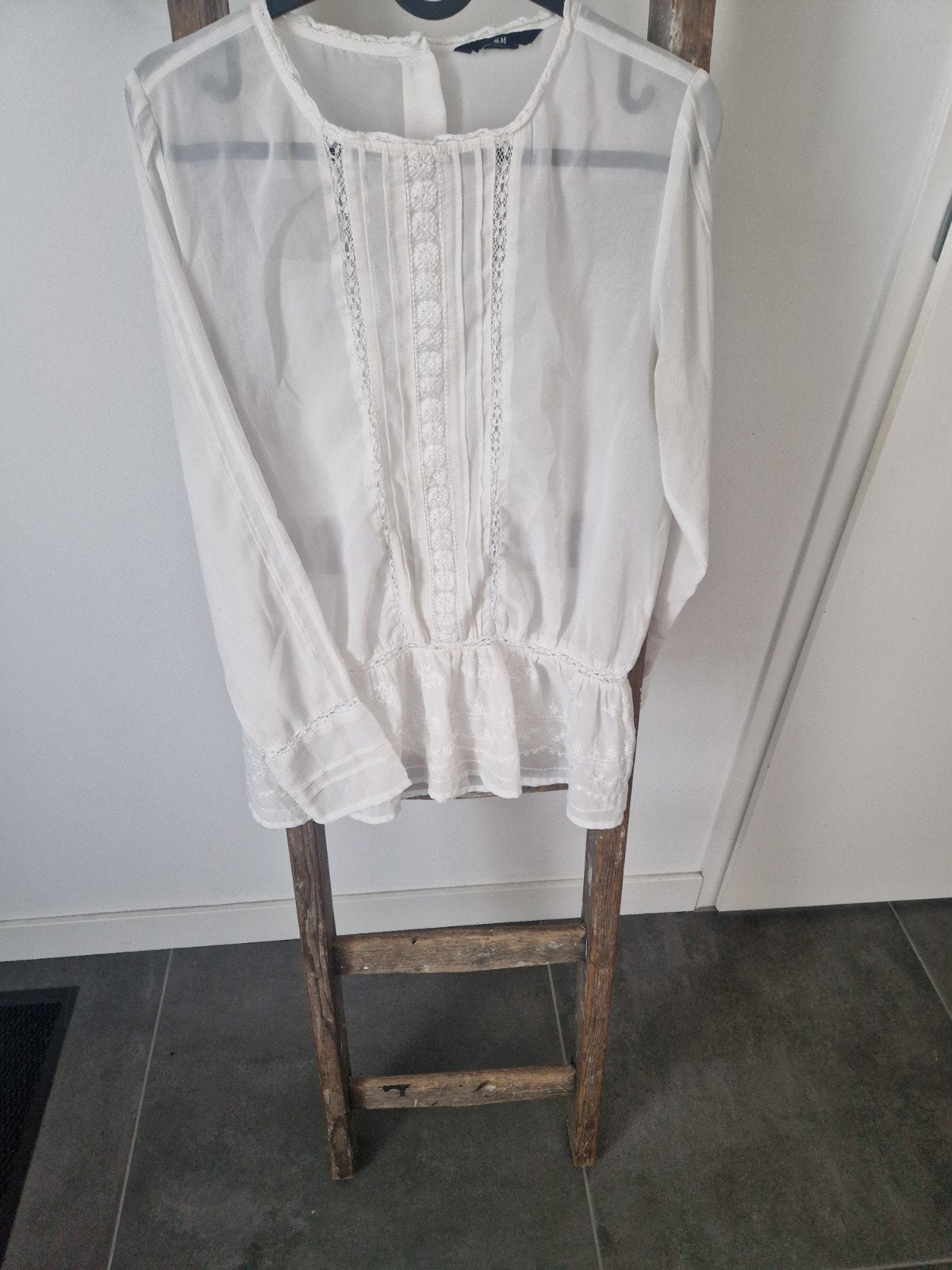Witte blouse met kanten details - H&M, H&M, Wit, Ophalen of Verzenden, Zo goed als nieuw