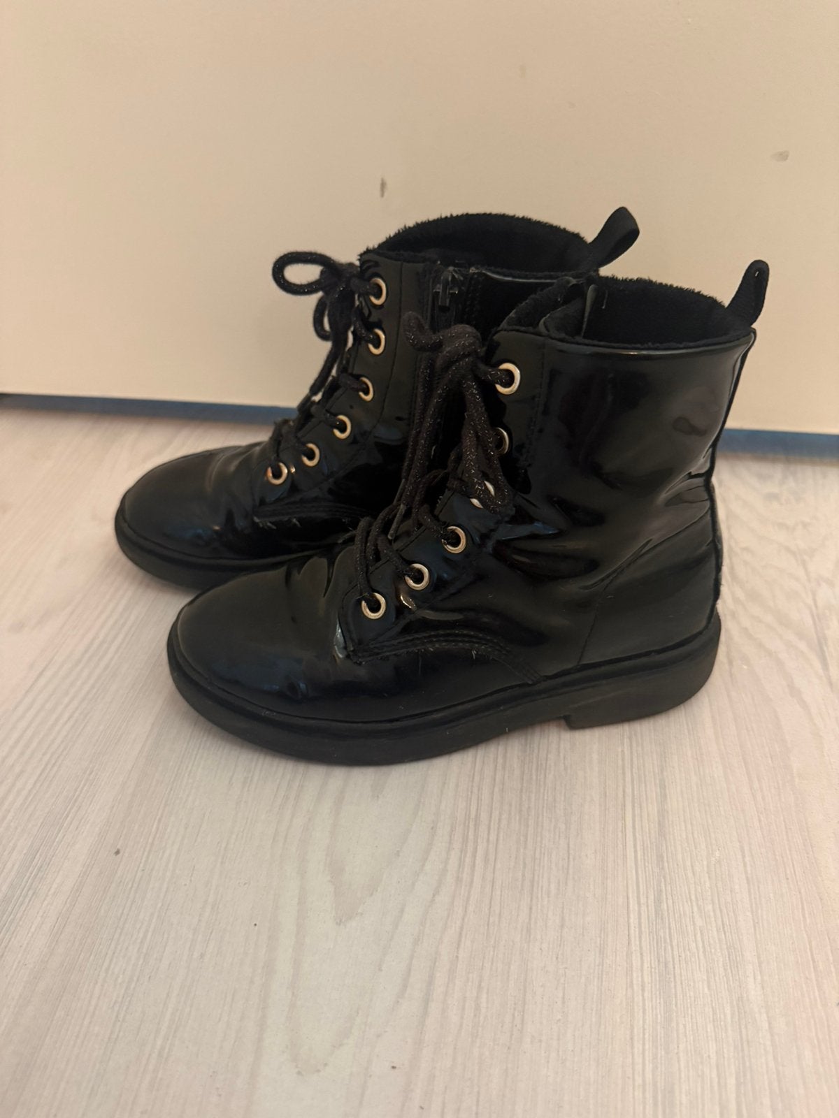 Zwarte lak laarsjes H&M maat 34, Gebruikt, Meisje, Ophalen of Verzenden, Laarzen