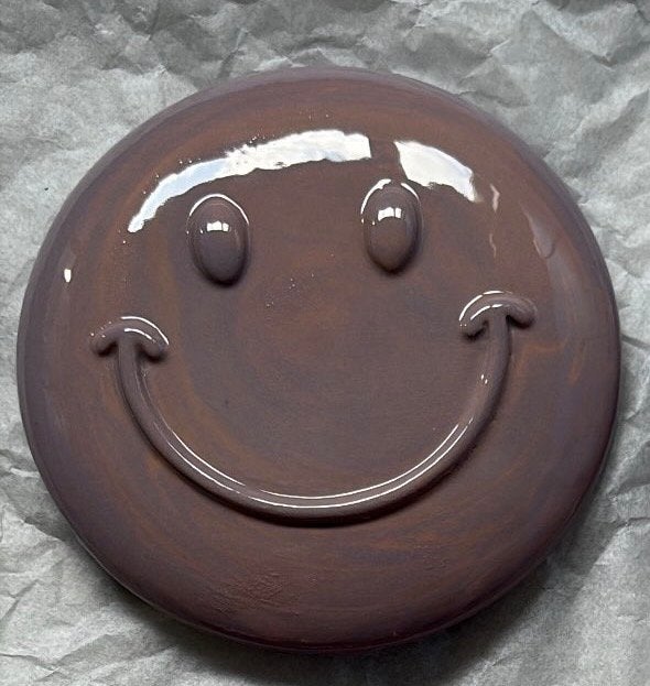 Handgemaakte Porseleinen Smiley Muurdecoratie, Ophalen, Overige stijlen, Nieuw, Bruin