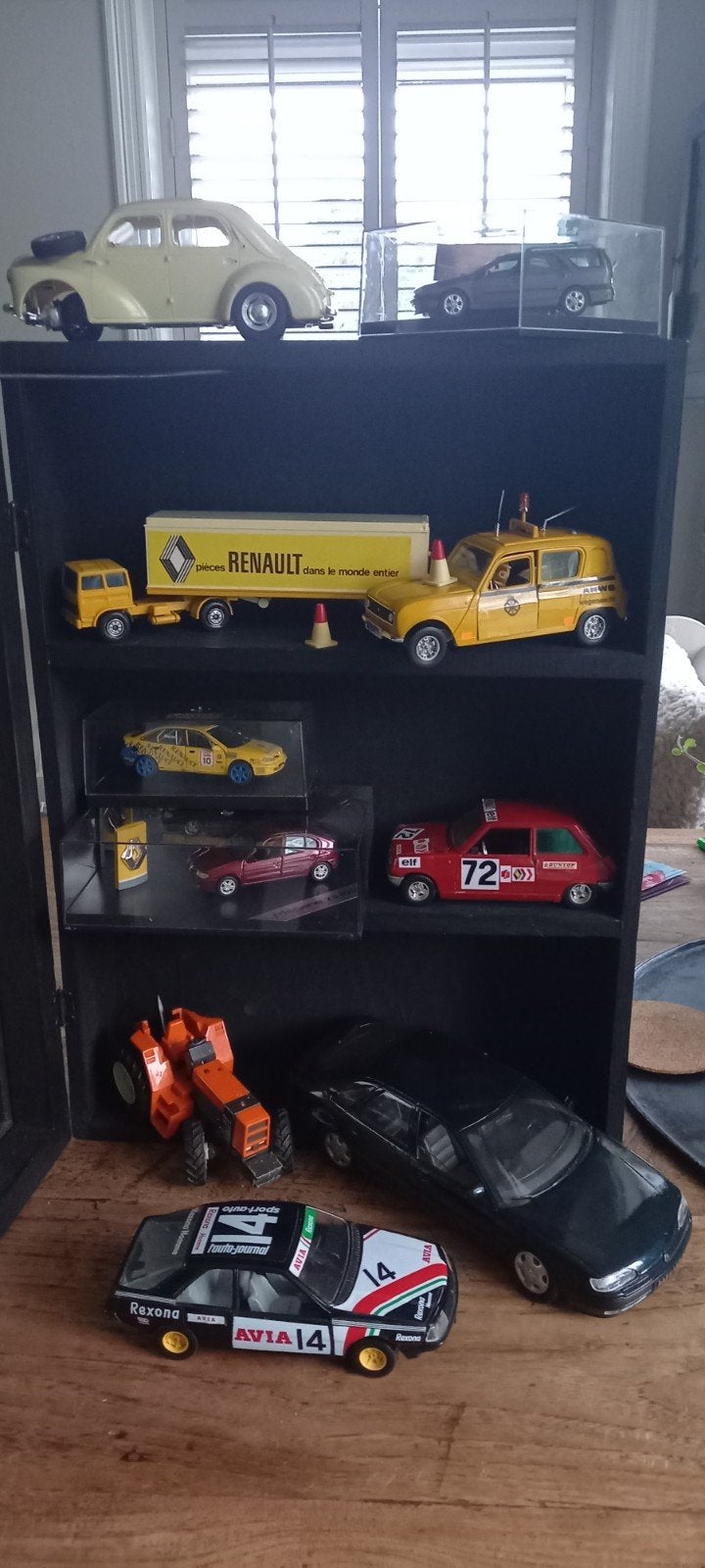 Renault miniatuurauto,s    plm.60 stuks, Ophalen, Auto's