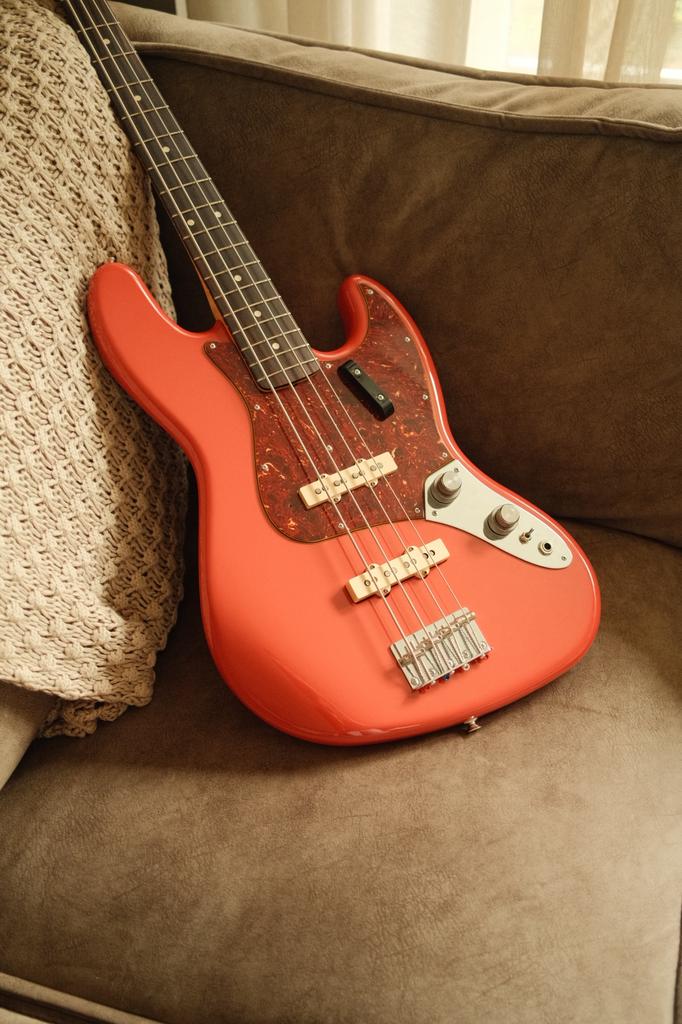 FENDER CUSTOM BUILD JAZZ BASS, Muziek en Instrumenten, Ophalen, Nieuw, Elektrisch