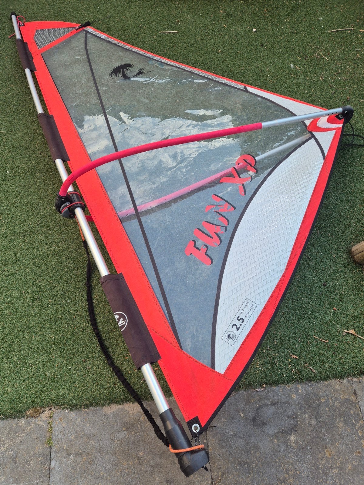 Windsurf zeil 2.5 m² met giek, mast en mastvoet, Watersport en Boten, Windsurfen, Gebruikt, Met zeil(en), Minder dan 3.5 m², Complete set