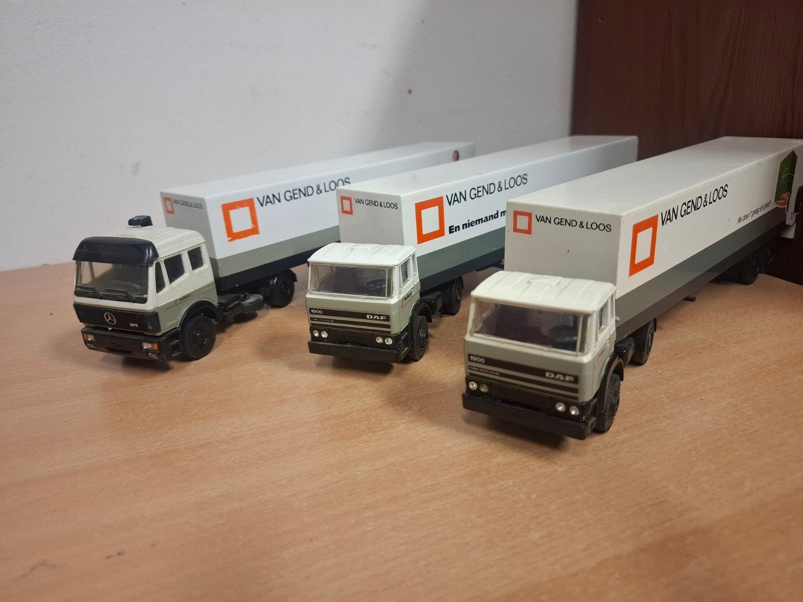Daf 1900 Vgl  Nedlloyd Lioncar 3 x, Ophalen of Verzenden, Zo goed als nieuw, Bus of Vrachtwagen, Lion Toys