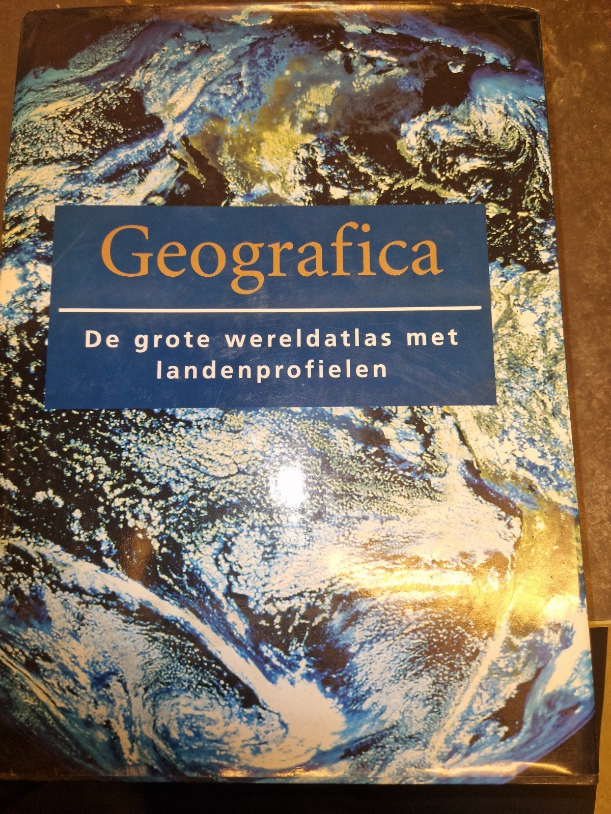 Geografica: De grote wereldatlas met landenprofielen, Boeken, Ophalen of Verzenden