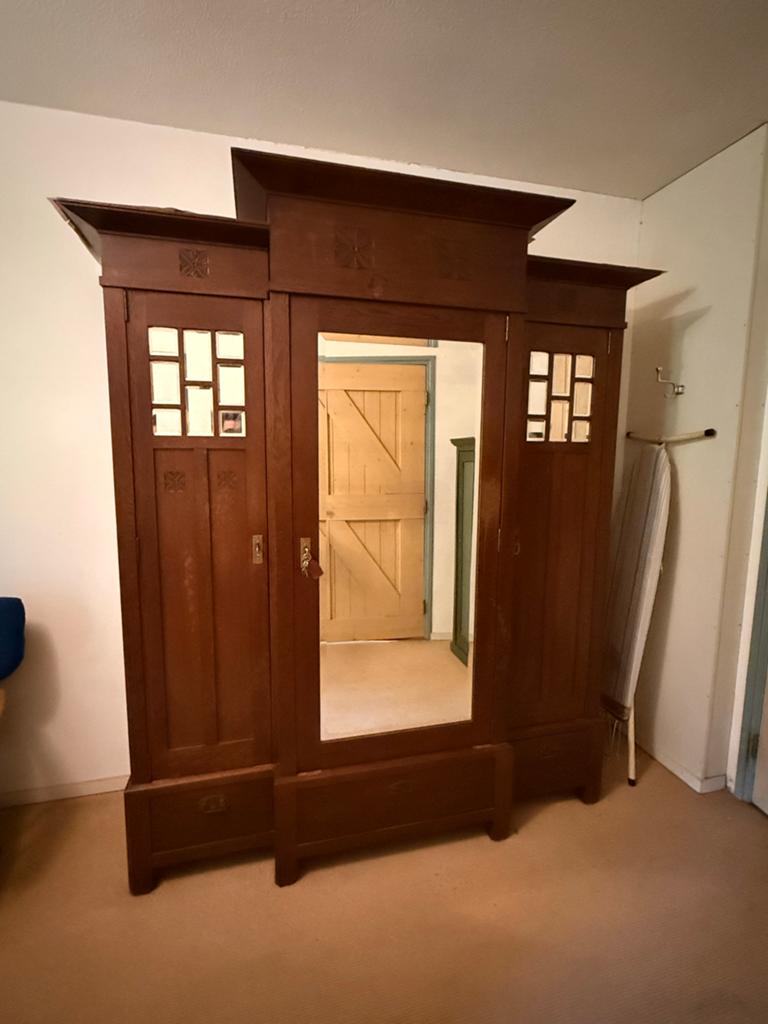 Diverse kasten, tafels en stoelen te koop, Antiek en Kunst, Ophalen