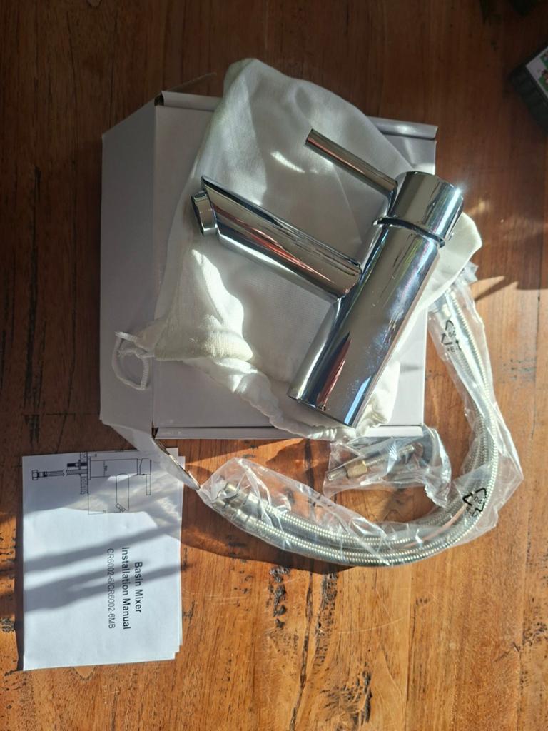 Nieuwe chromen wastafelkraan met installatiehandleiding, Verzenden, Nieuw, Chroom, Kraan