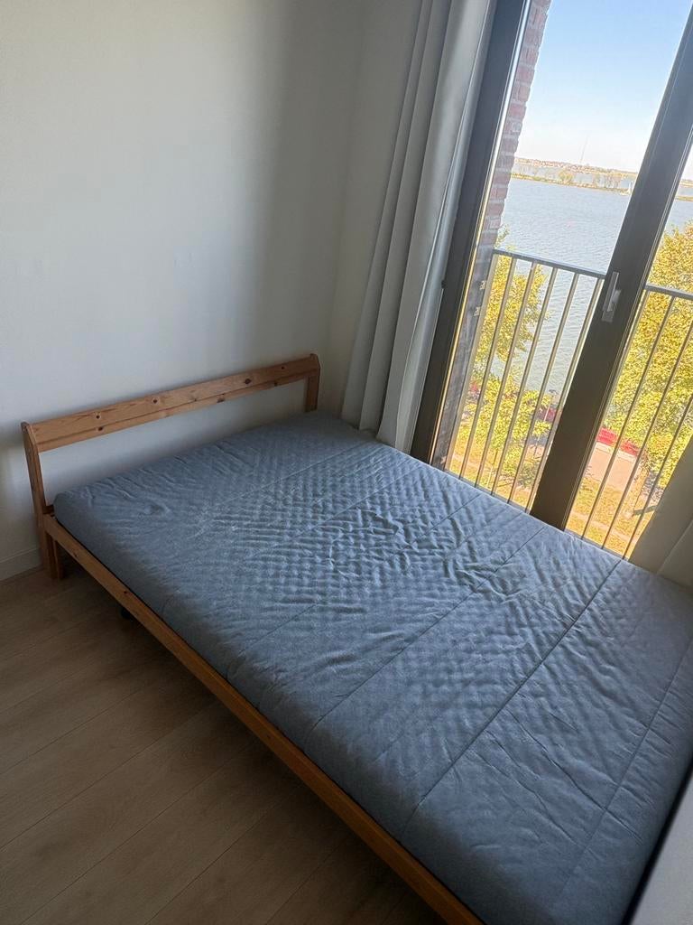 IKEA bed 140x200 met matras + lattenbodem, Ophalen, Zo goed als nieuw, Tweepersoons, 140 cm