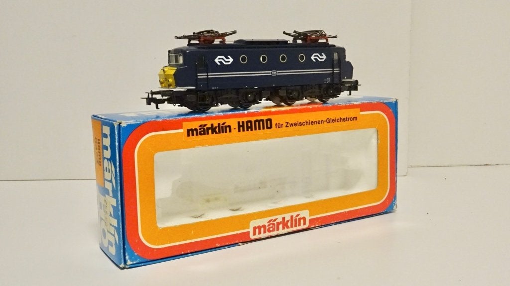 8327 Märklin/Hamo NS locomotief 1135, Analoog, Ophalen of Verzenden, Zo goed als nieuw, Märklin
