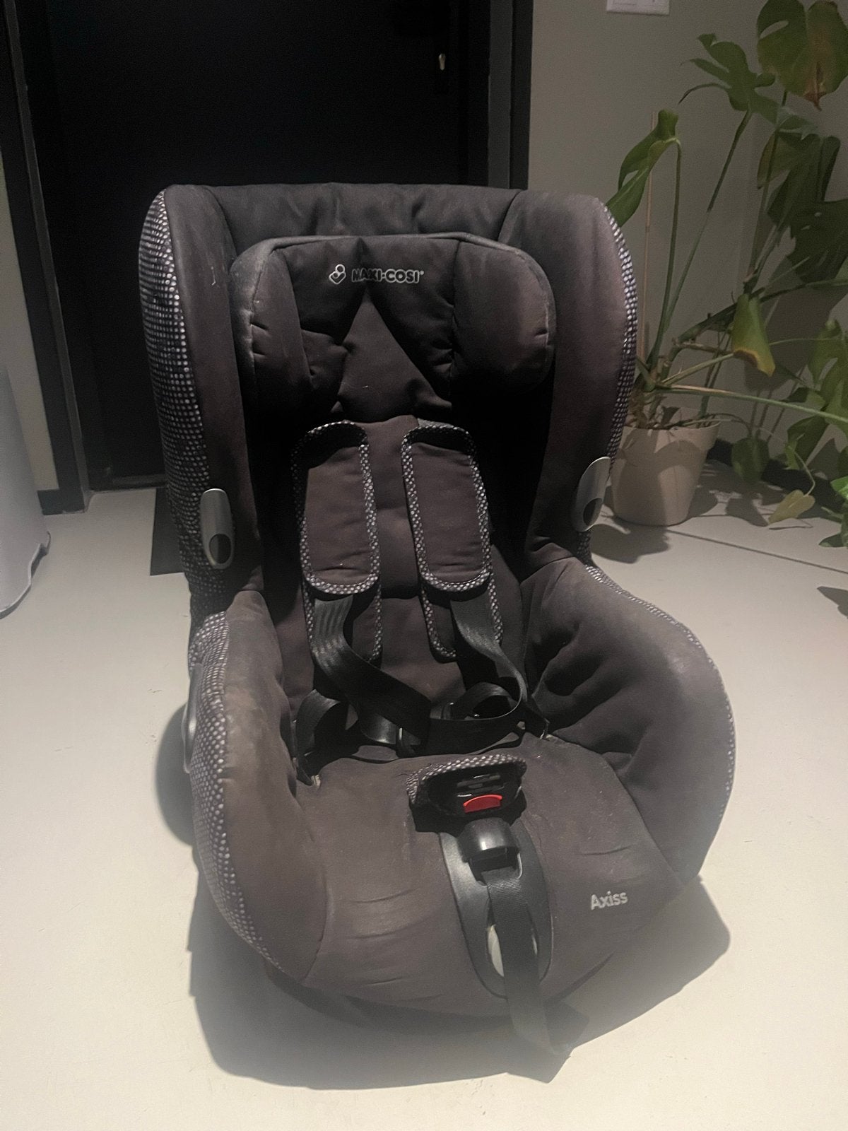 Maxi-Cosi Axiss autostoel - Zwart, Ophalen, Verstelbare rugleuning, 9 t/m 18 kg, Maxi-Cosi