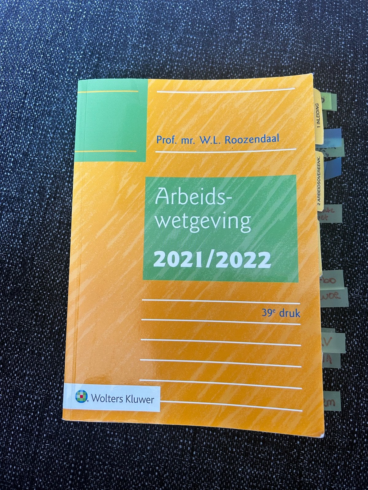 Arbeidswetgeving 2021/2022 - Prof. mr. W.L. Roozendaal, Ophalen of Verzenden, Gamma, Zo goed als nieuw, HBO
