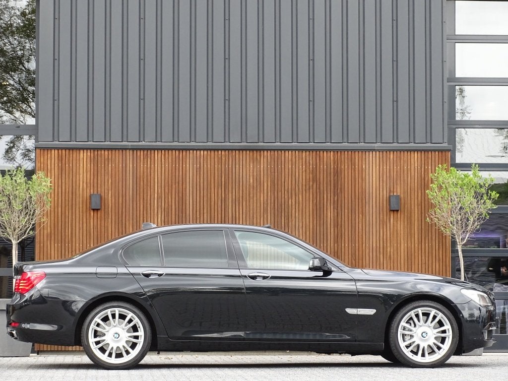 BMW 7 Serie 740i 326PK / High ex / Individual VIP / softclos, Automaat, Euro 5, Gebruikt, 4 stoelen