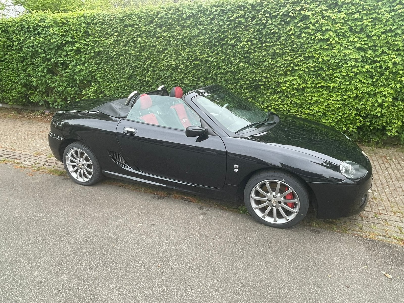 MG TF 80th anniversary edition incl nieuwe apk/nieuwe banden, Auto's, MG, 13 km/l, 40 €/maand, Zwart, 4 cilinders