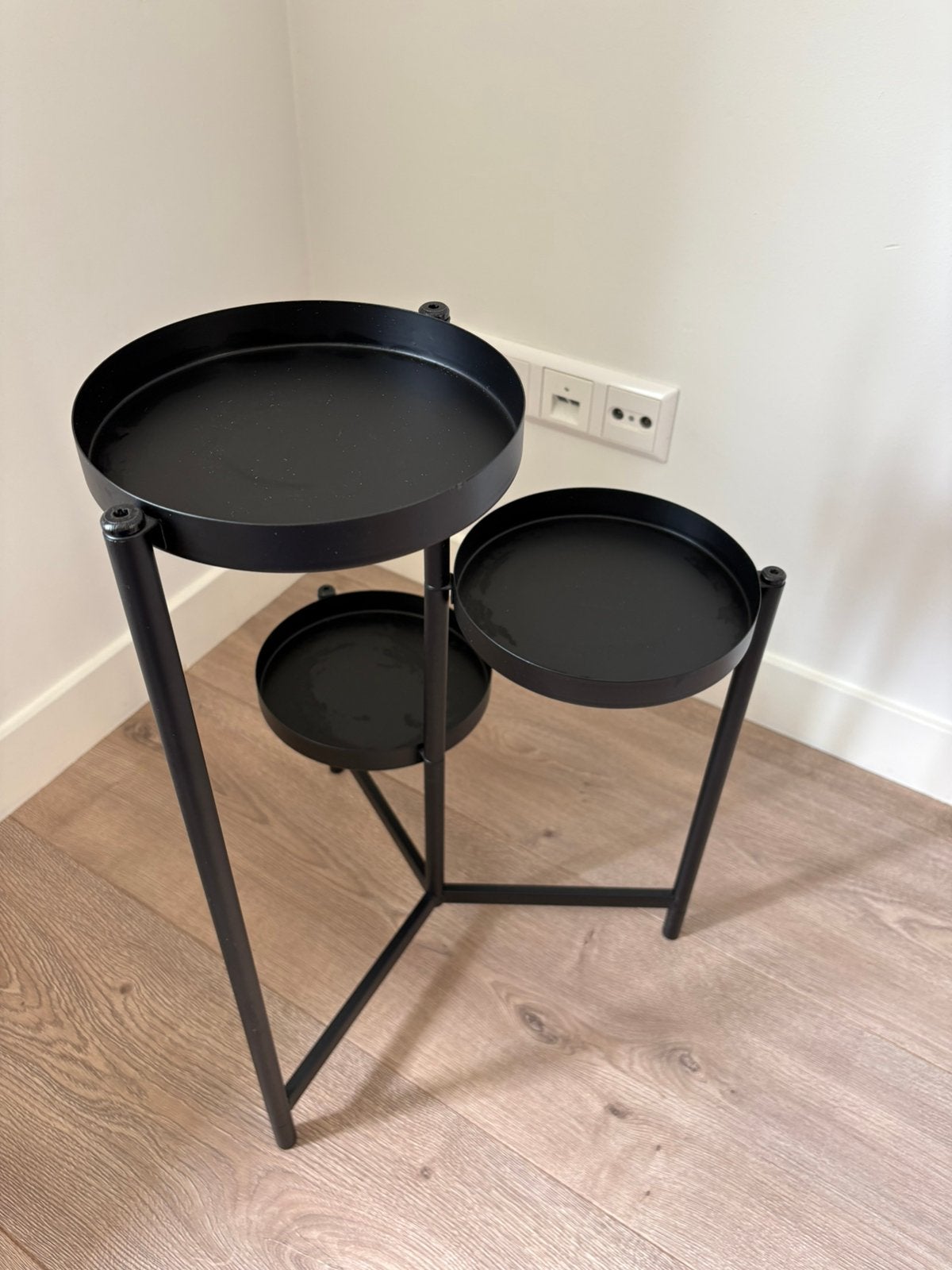 IKEA Olivblad plantenstandaard, Minder dan 55 cm, Metaal of Aluminium, Rond, Zo goed als nieuw