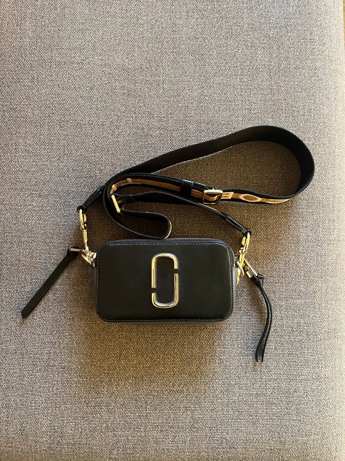 Marc Jacobs Snapshot Tas Zwart met Goudkleurige Details, Ophalen of Verzenden, Zo goed als nieuw, Zwart, Schoudertasje