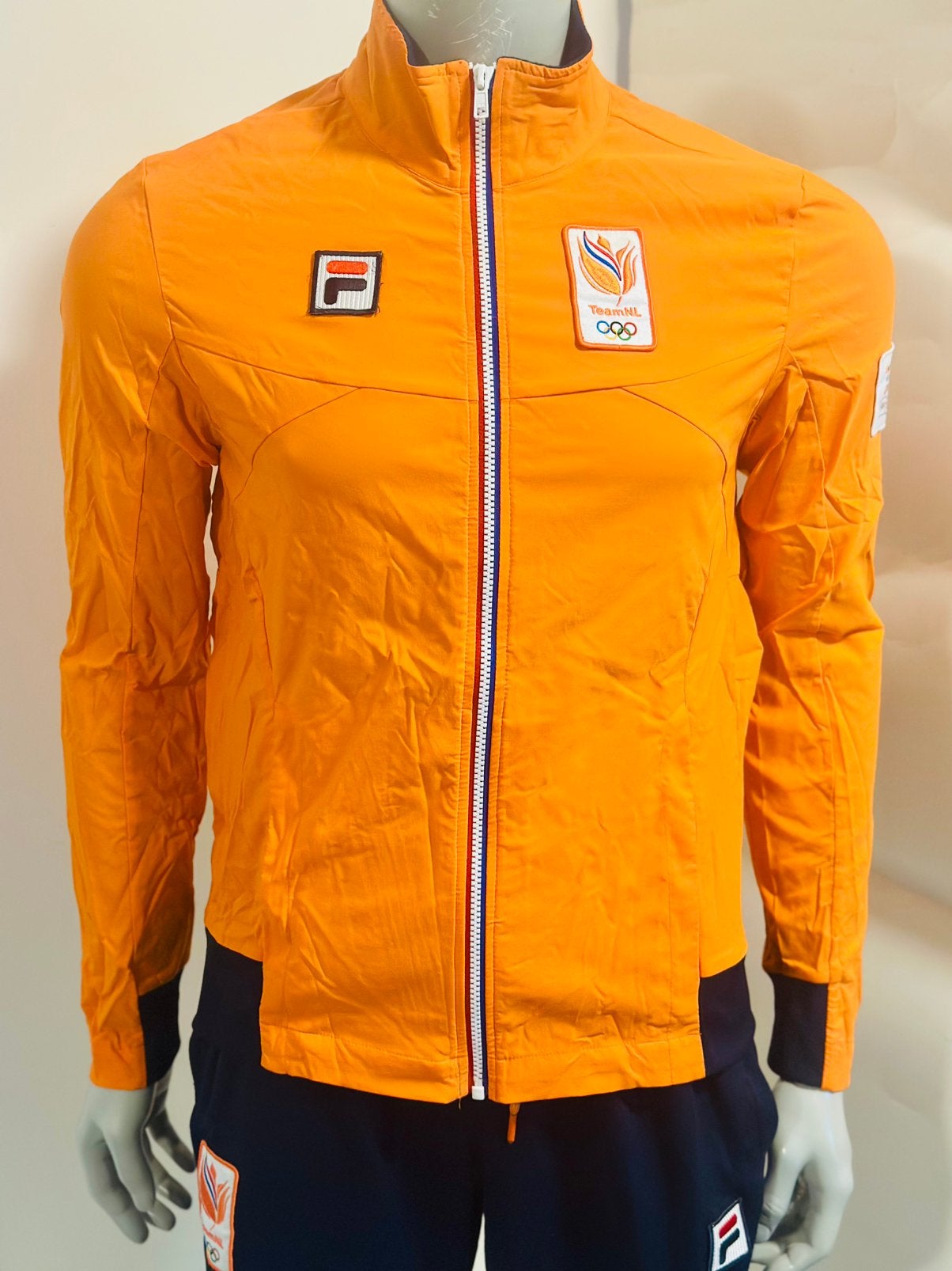 Sportkleding sportjas jas zomerjas trainingsjas maat M Fila, Ophalen of Verzenden, Zo goed als nieuw, Maat 48/50 (M), Oranje