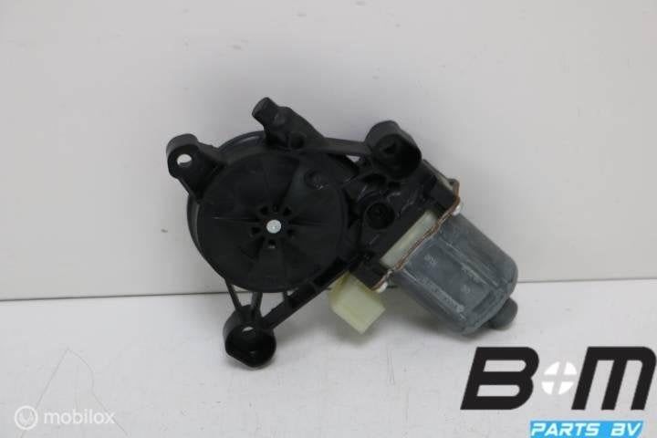 Raammotor linksvoor Audi Q2 81A 5Q0959802B, Gebruikt
