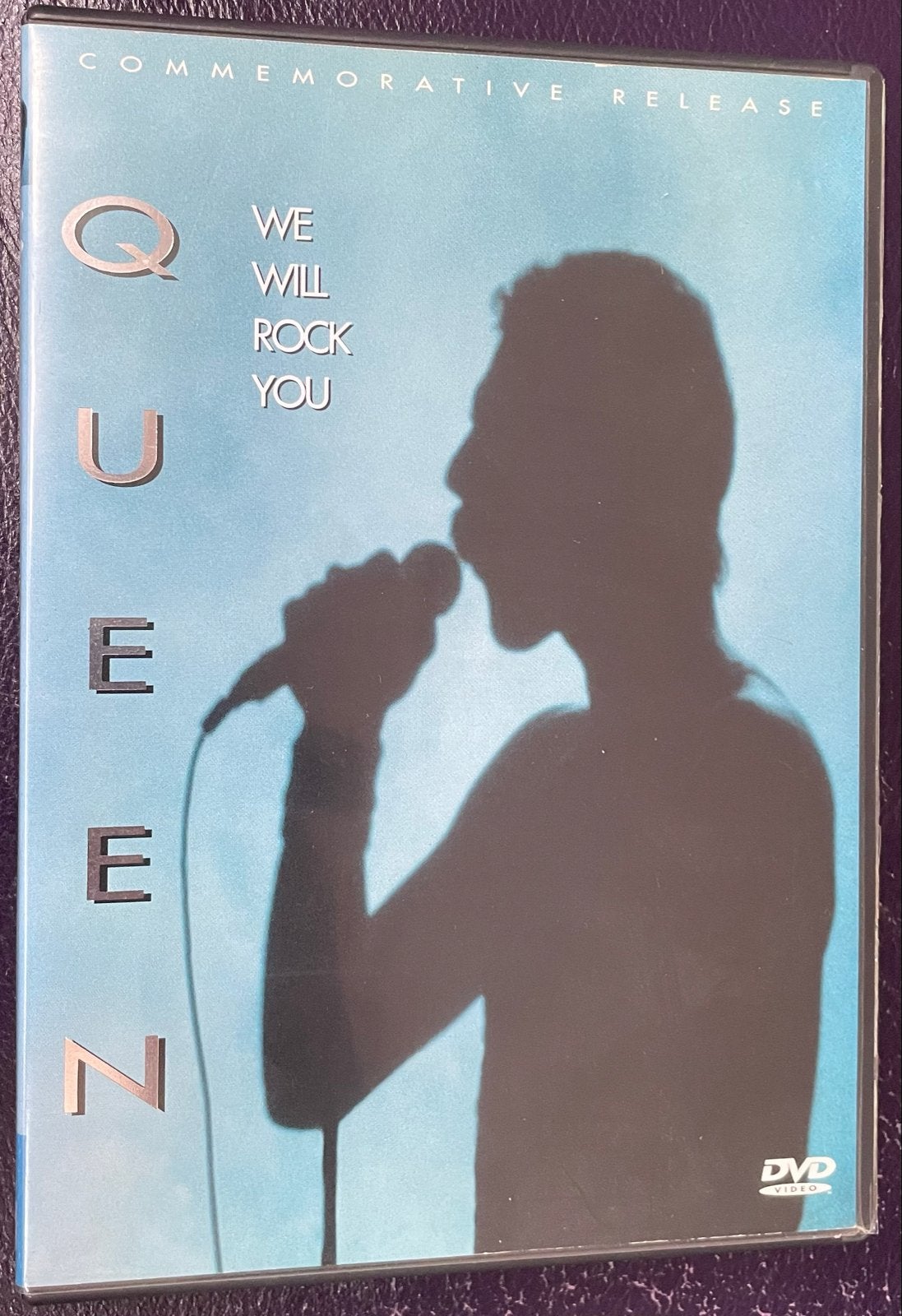 Queen - We Will Rock You DVD (Commemorative Release), Alle leeftijden, Ophalen of Verzenden, Concert, Gebruikt