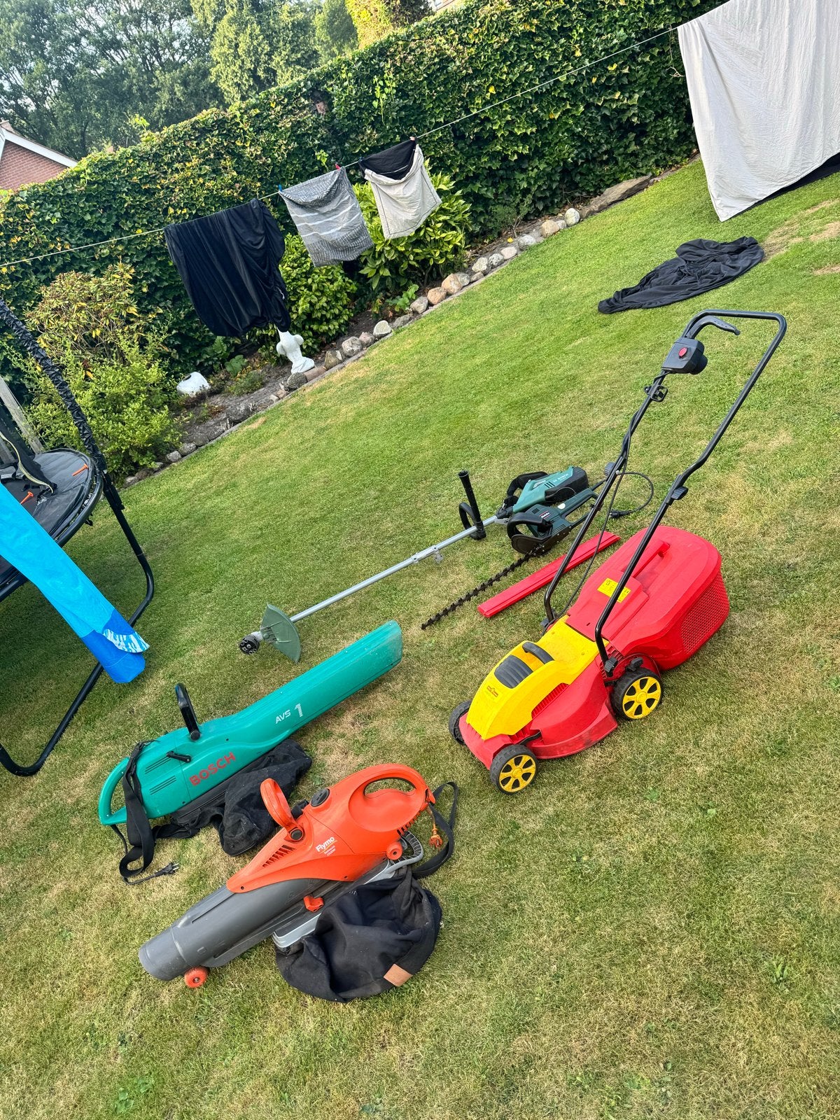 Diverse tuingereedschap grasmaaier, heggenschaar, bladblazer, Tuin en Terras, Hand-tuingereedschap, Ophalen of Verzenden, Gebruikt