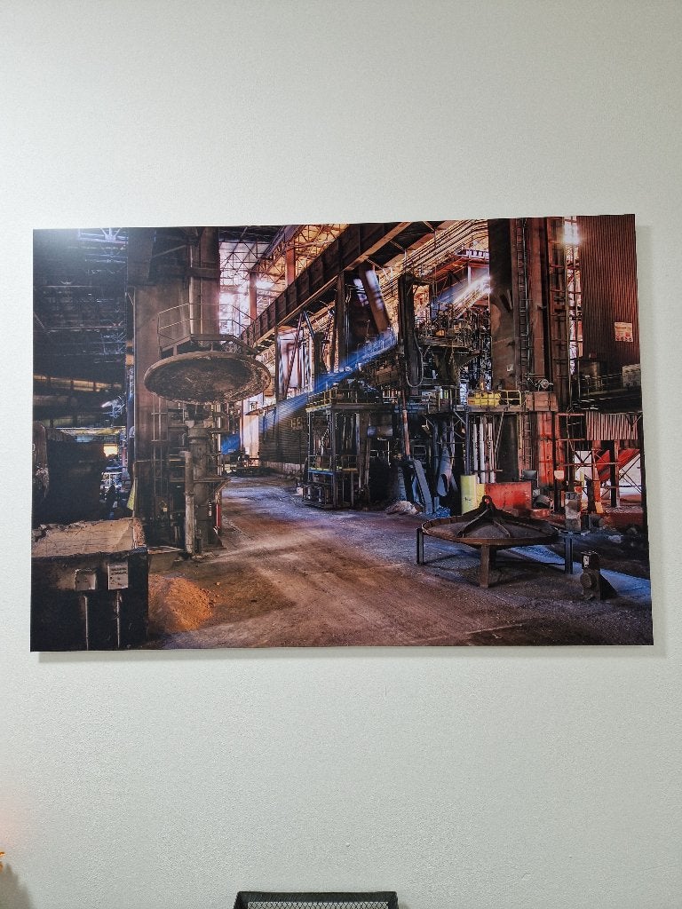 Foto op aluminium (dibond), Ophalen, Industrieel, Meerkleurig, Zo goed als nieuw
