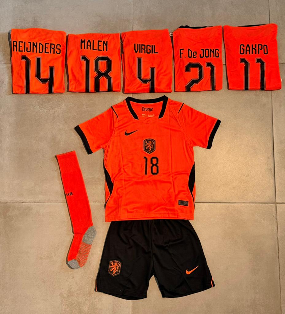 WK 2026 tenues + sokken ! Maat 116 t/m 164 kids + S !, Ophalen of Verzenden, Nieuw, Jongen of Meisje, Setje
