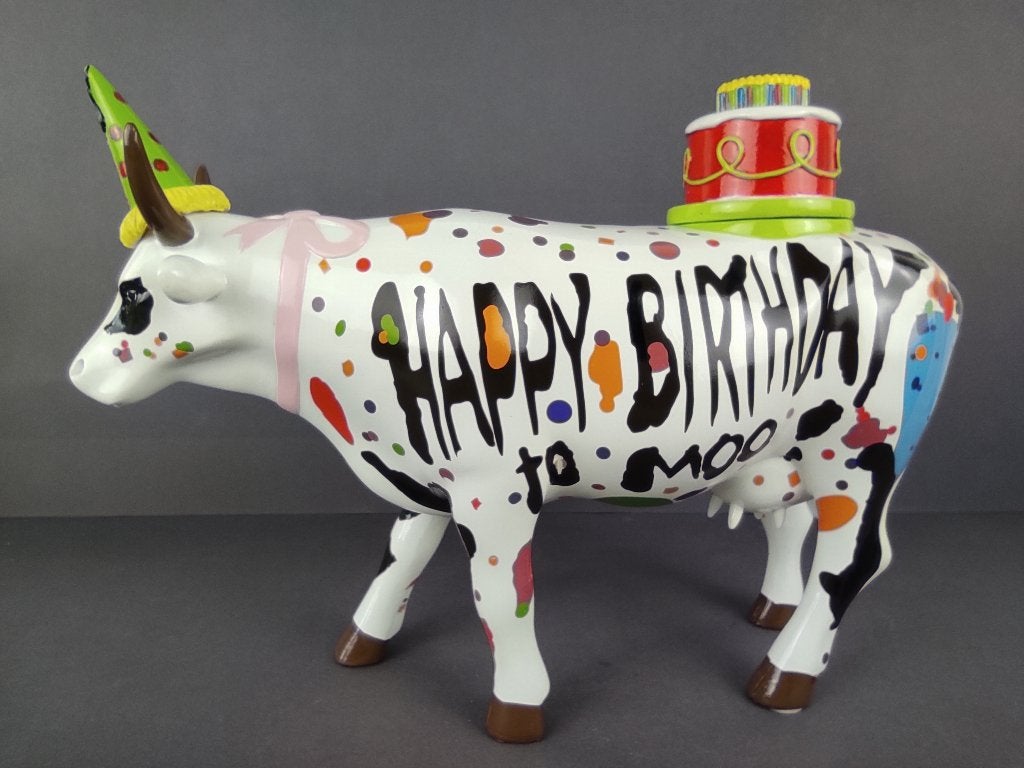 CowParade / Cow Parade Koe “Happy Birthday to Moo!” LARGE, Ophalen of Verzenden, Beeld, Meerkleurig, Handgemaakt