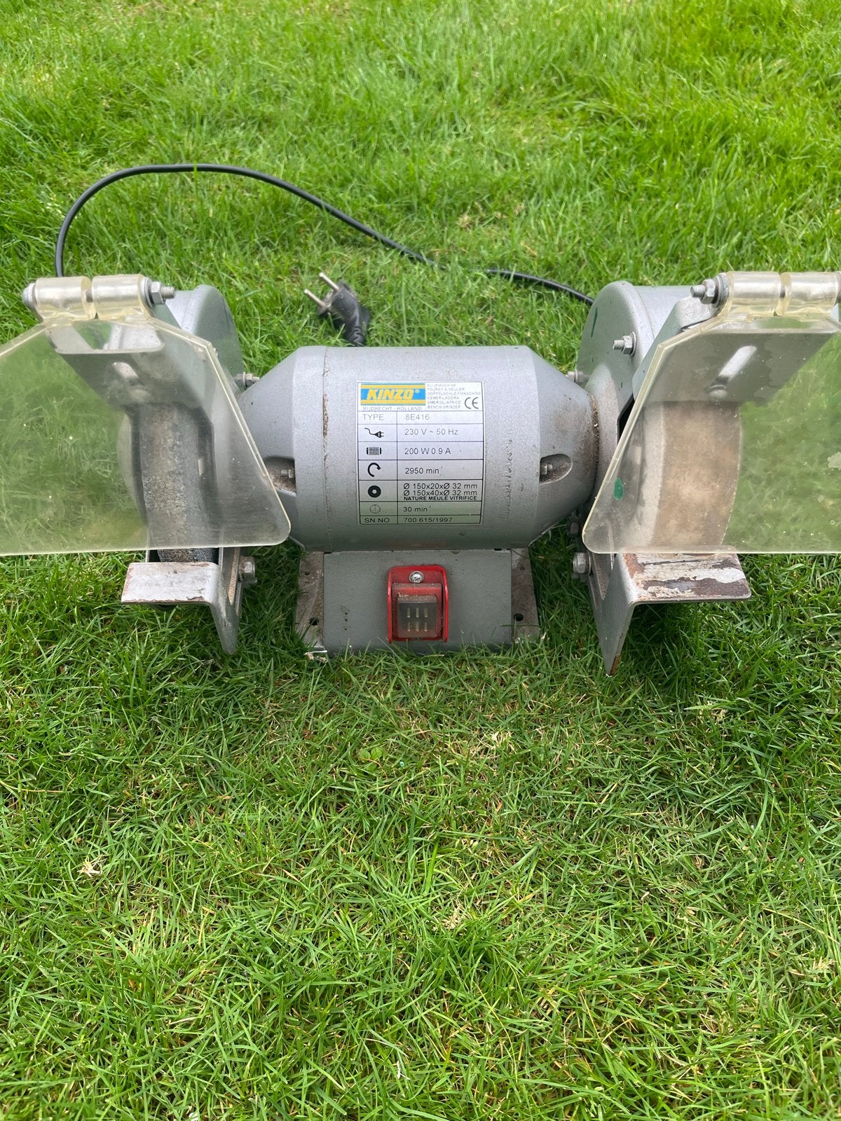Kinzo Werksbankslijpmachine 200W, Doe-het-zelf en Verbouw, Ophalen, Gebruikt, Minder dan 700 watt, Werkbankslijpmachine