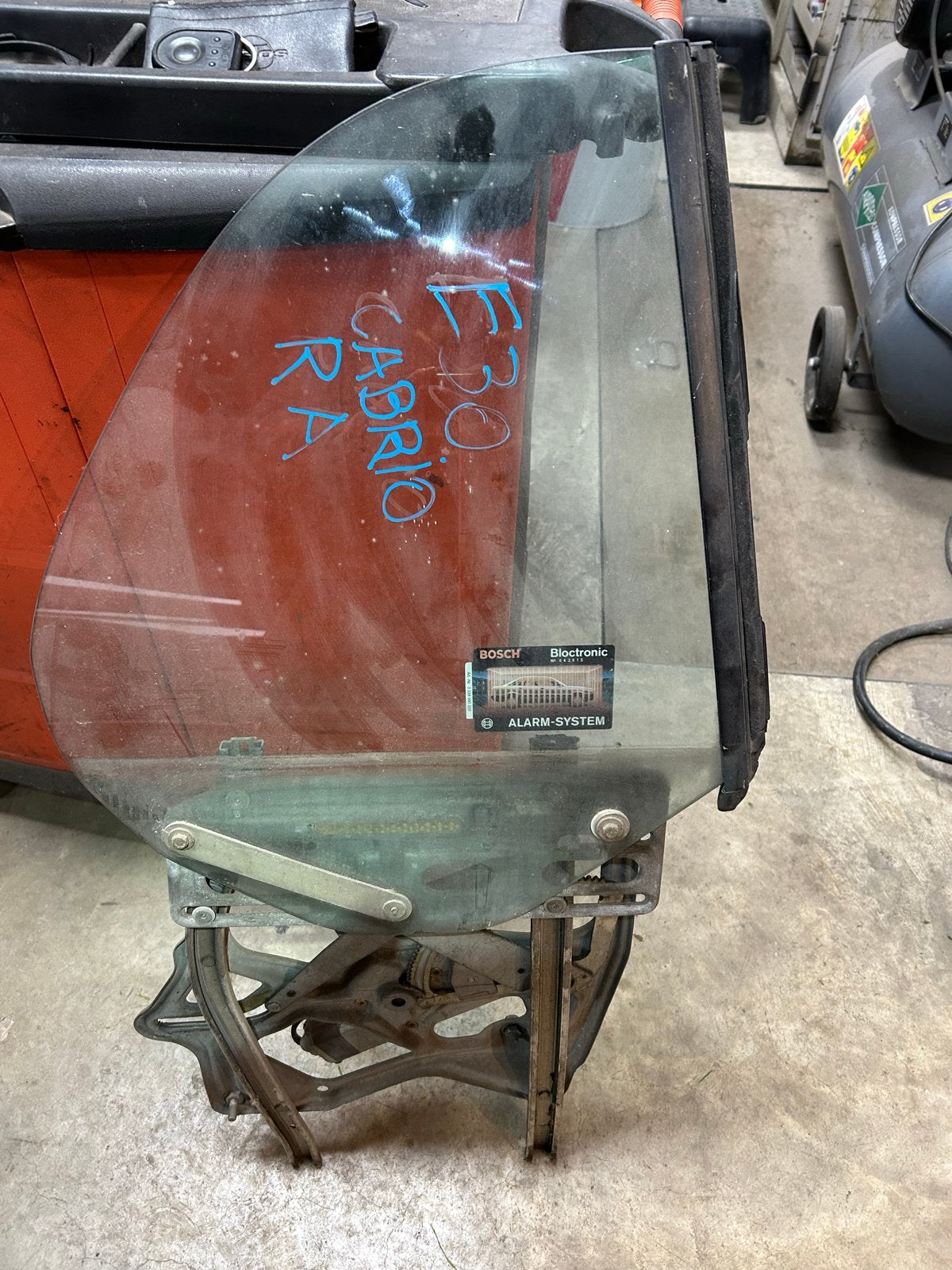BMW E30 Cabrio Rechter Achterraam Ruit, Ophalen, Gebruikt, BMW