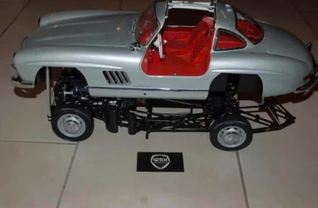 TOP DEAL 1:8 MERCEDES 300 SL Gullwing Eaglemoss diorama WRH, Ophalen, Zo goed als nieuw, 1:5 t/m 1:8, Auto