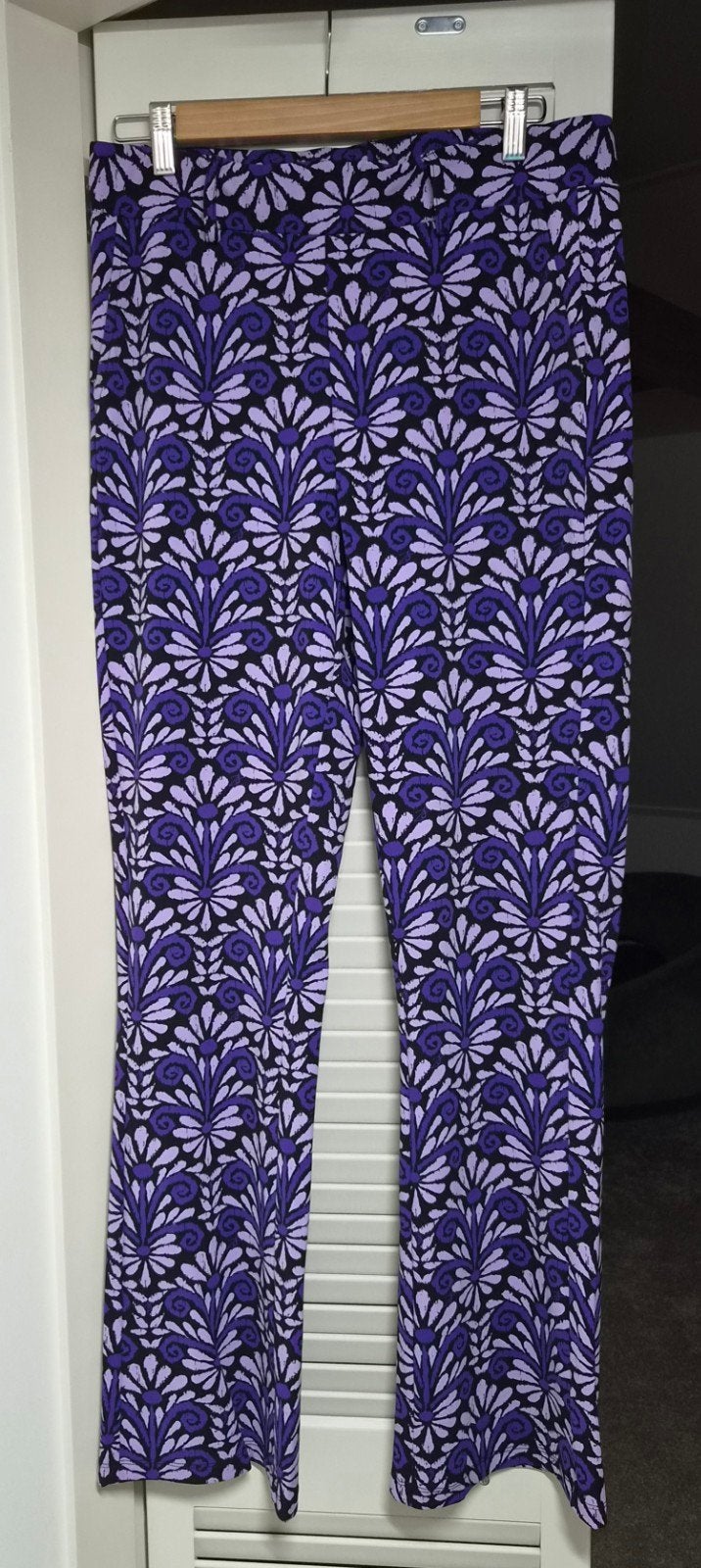 Zoso broek, Kleding | Dames, Broeken en Pantalons, Paars, Maat 42/44 (L), Ophalen of Verzenden, Zo goed als nieuw