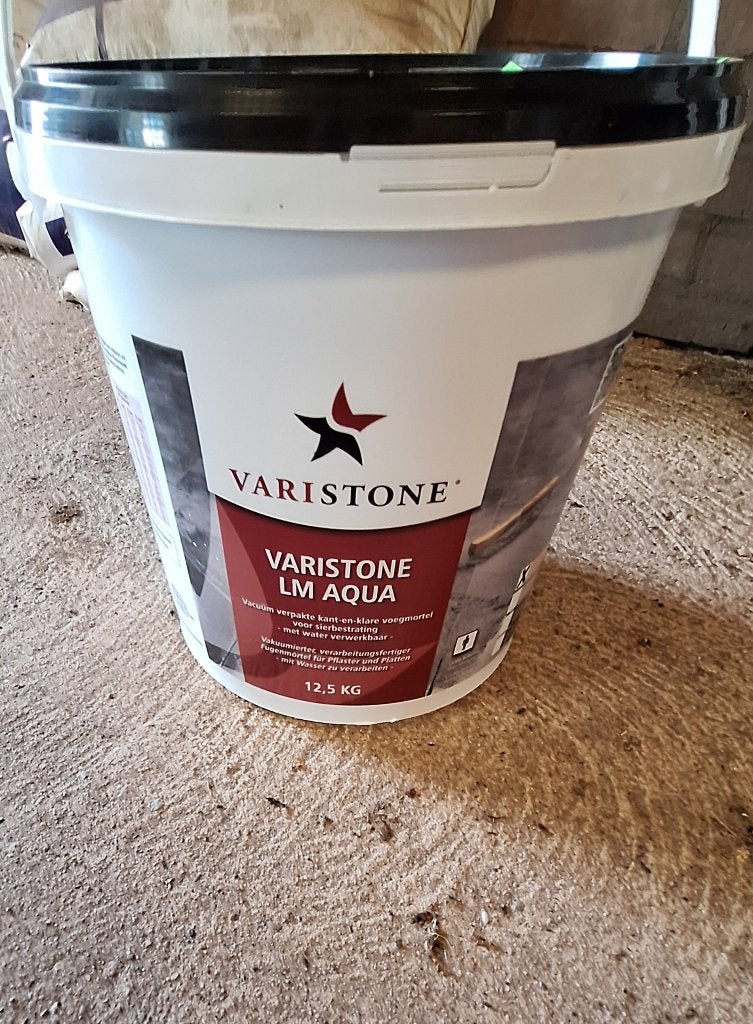 Voegmortel varistone LM AQUA 12.5 kg NIEUW, Nieuw, Ophalen of Verzenden, 10 m² of meer, Beton