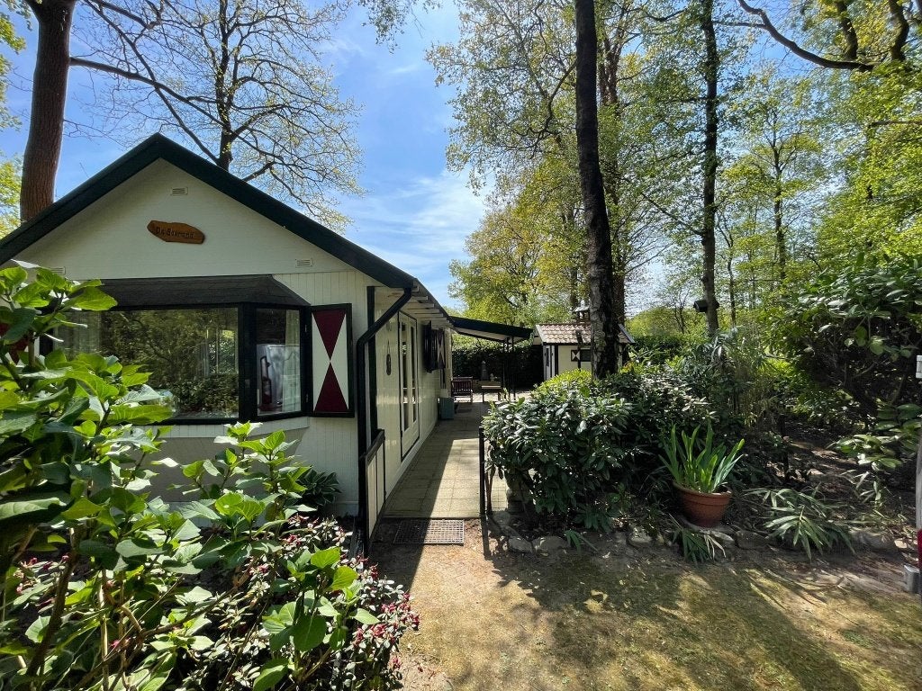 Sfeervol Chalet bij het prachtige Springendal – Ootmarsum, Huizen en Kamers, Recreatiewoningen te koop, 36 m², Overijssel, Verkoop zonder makelaar