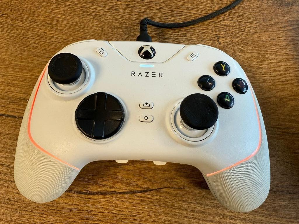 razer controller wolverine v2 chroma, Spelcomputers en Games, Gebruikt, Info@opruimdeals.nl, Ophalen of Verzenden, Nijverheidscentrum 44