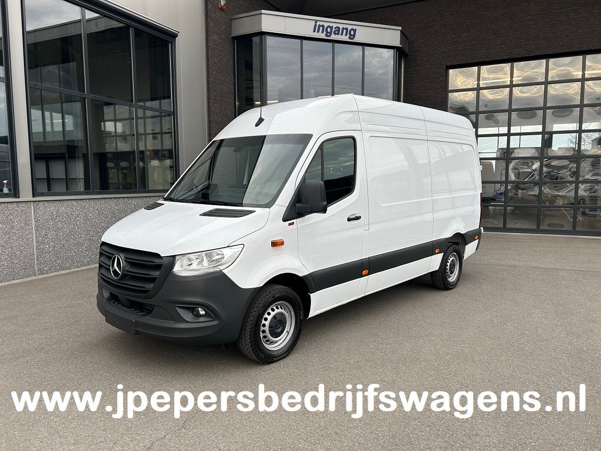 Mercedes-Benz Sprinter 317 CDI L2 H2 Pro Facelift / MBUX / N, Automaat, Gebruikt, 4 cilinders, Wit